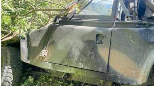 Il Defender finito nel burrone sul monte Grammondo a Ventimiglia