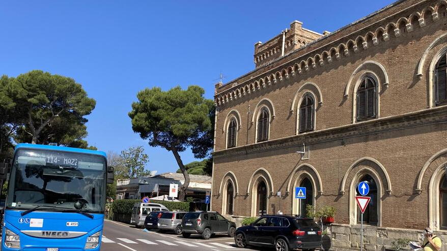 Bus gratuiti a Castiglioncello confermata la linea “mare blu”