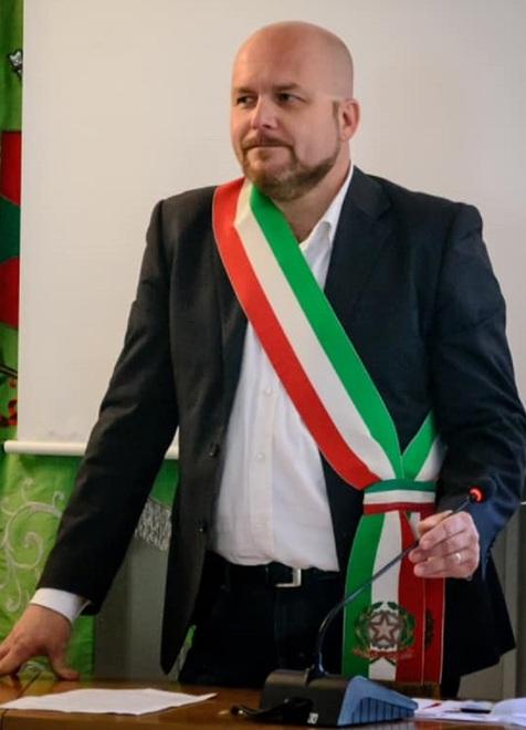 Ambulanze solo h12. Il sindaco Paoli: «Non rinunciamo a un servizio che salva le vite»