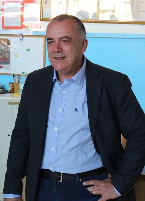 Fuoco incrociato sul sindaco Palù per le bandiere non messe a lutto per Berlusconi