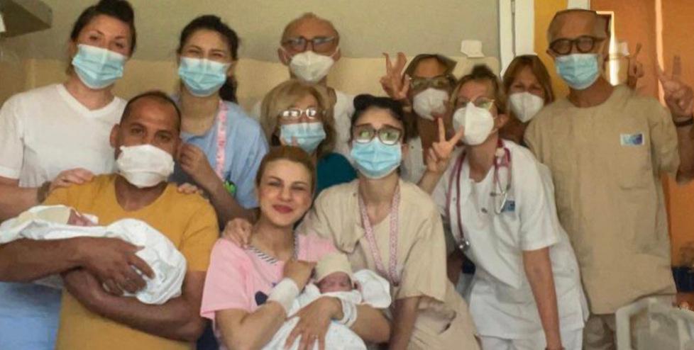 Super parto naturale all’ospedale di Cecina: nascono due gemellini senza cesareo