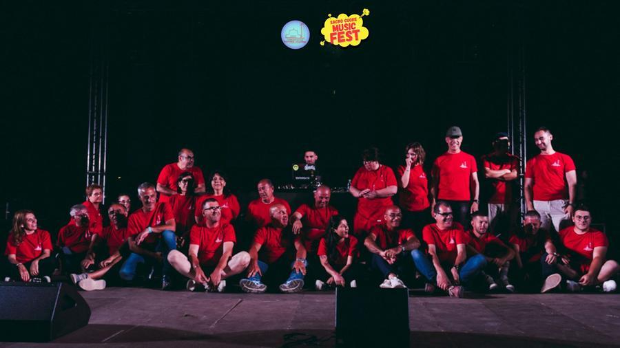 
	Gli organizzatori del Sacro Cuore Music Fest

