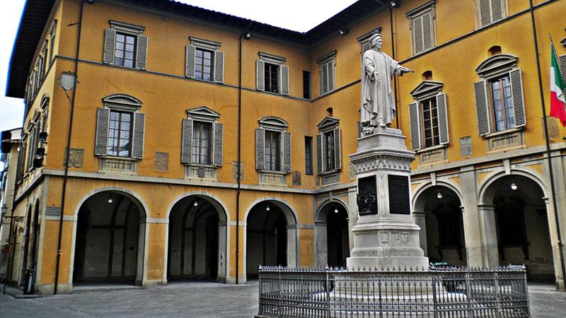 Residenze false a Prato, tutti condannati