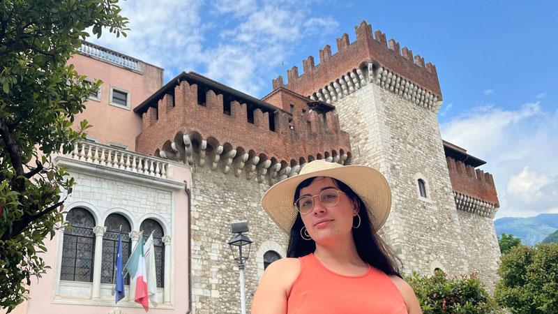 La blogger Giulia Buselli: «Io stregata dal mix di sacro e profano che anima Carrara»