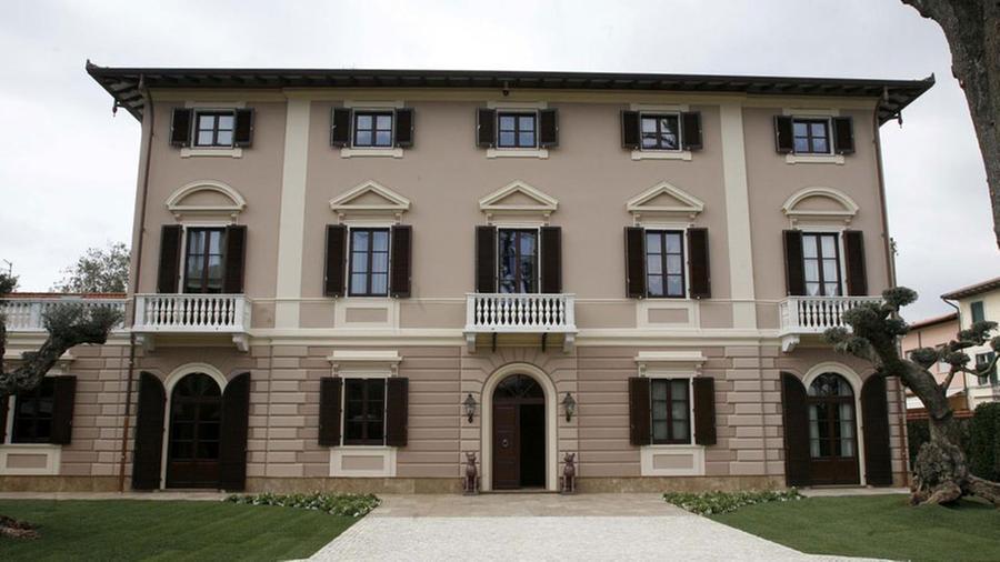 Forte dei Marmi, dopo Dior anche Chanel mette gli occhi su una villa storica