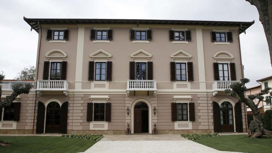 Forte dei Marmi, dopo Dior anche Chanel mette gli occhi su una villa storica