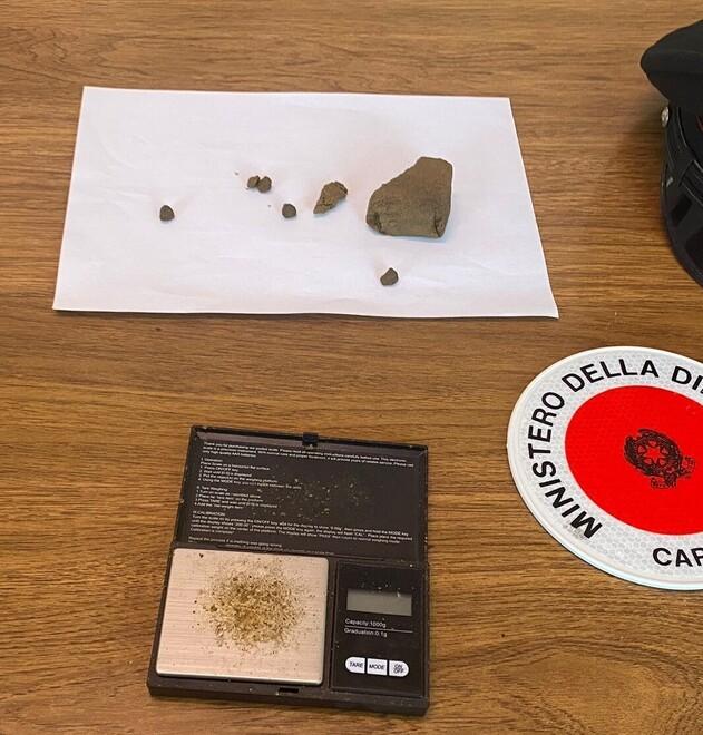 Vigarano Mainarda, sorpreso con 41 grammi di hashish: arrestato