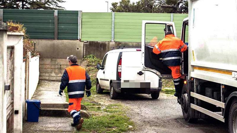 Pontedera, operatore Geofor aggredito: «Ogni giorno insulti e minacce»