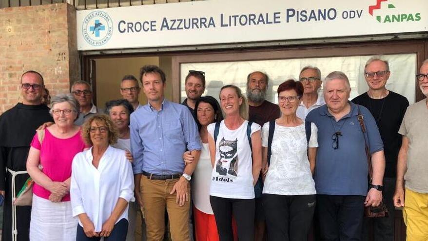 Tirrenia, parte l’avventura della Calp: «Il via con gli aiuti alimentari»