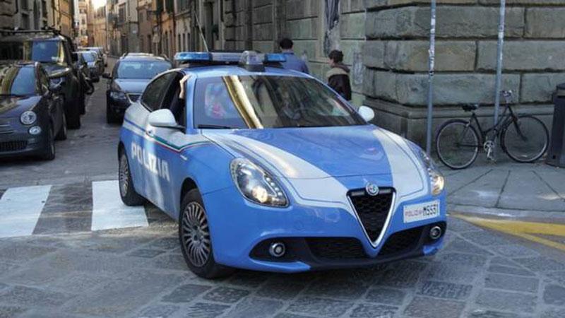 Firenze, donna di 58 anni trovata morta in casa: cadavere lì da mesi, disposta l’autopsia