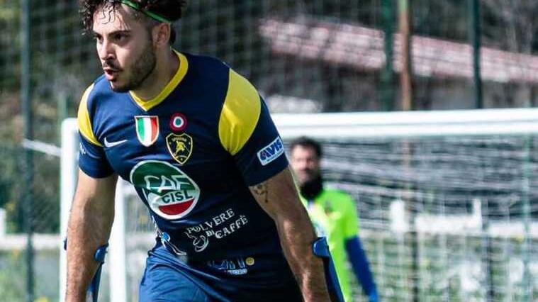 Pietrasanta, pub nega l’ingresso all’atleta disabile. Il sindaco: «Siamo meglio di così, lo invito a tornare»