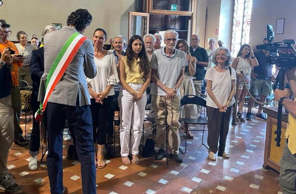 Prato, in Comune un video per “Cecco da Narnali”: la seduta consiliare celebra Francesco Nuti