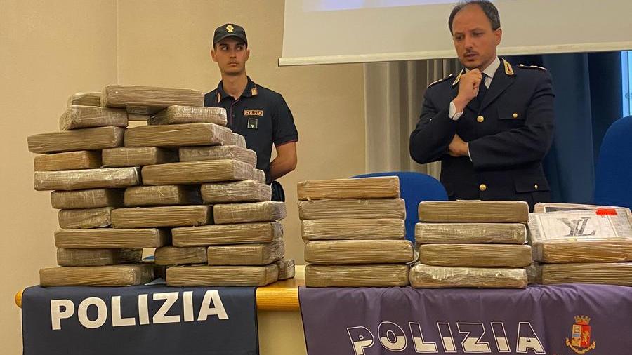 Sequestrati 72 chili di cocaina e 50mila euro