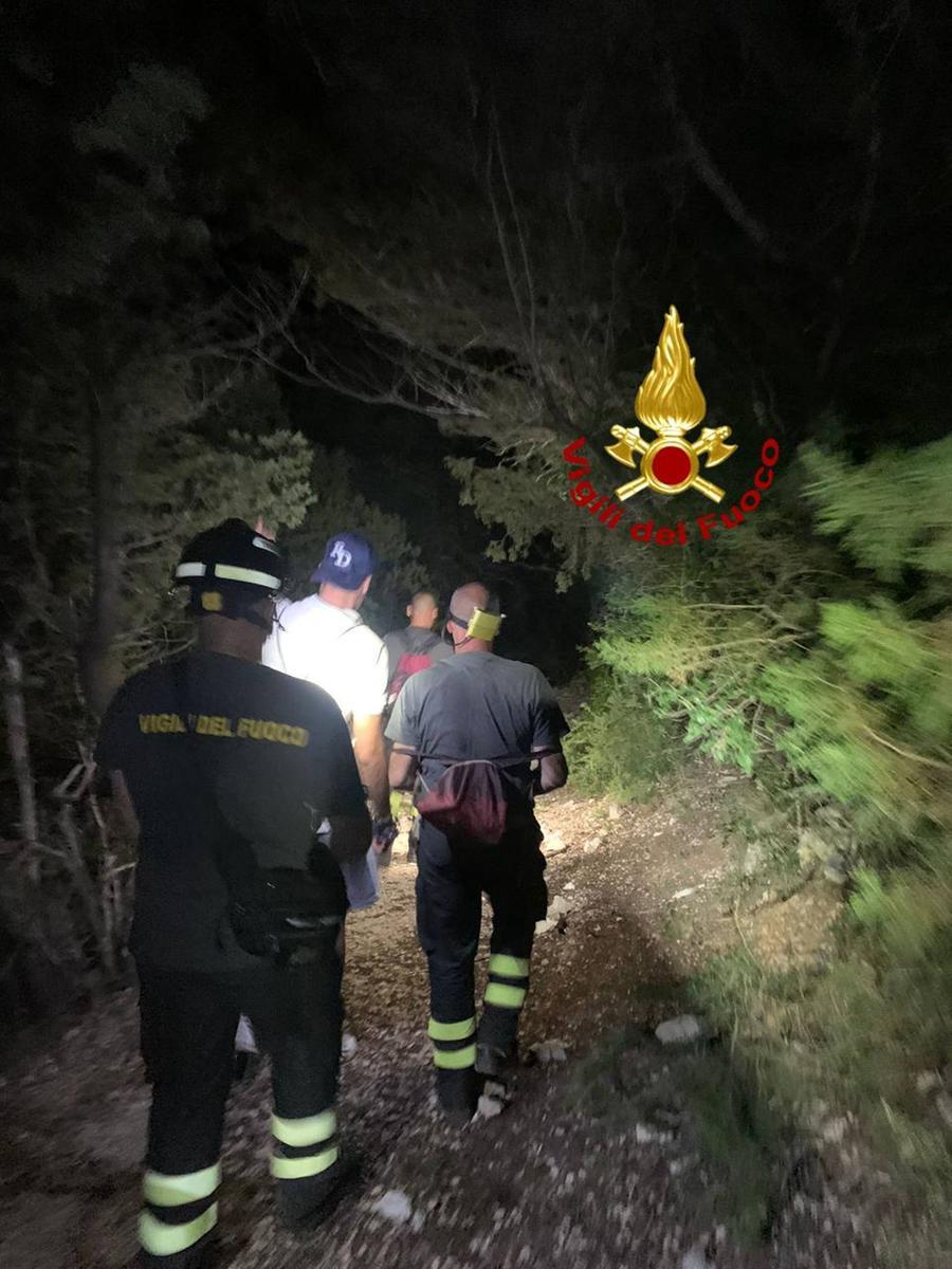 Si perde sul sentiero per Cala Gonone: ritrovato nella notte un giovane turista