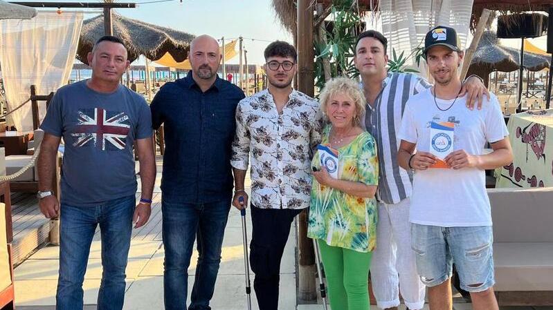 Pietrasanta, disabile bloccato all’ingresso del pub: «Non succederà più»
