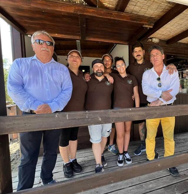 Piombino, nuovo locale sulla spiaggia: inaugurato lo “Ziva Beach Bar”