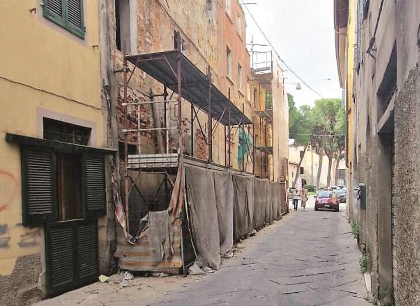 Pistoia, ponteggio di via Buonfanti: decide il Consiglio di Stato