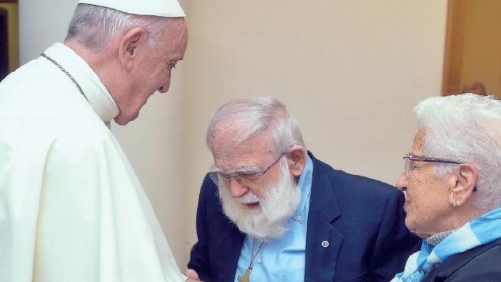 Don Reno, 75 anni di sacerdozio e una vita di battaglie per l’ospedale