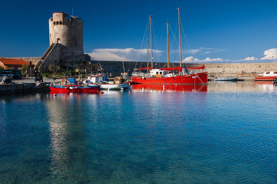 
	La torre&nbsp;degli Appiani, simbolo di Marciana Marina


