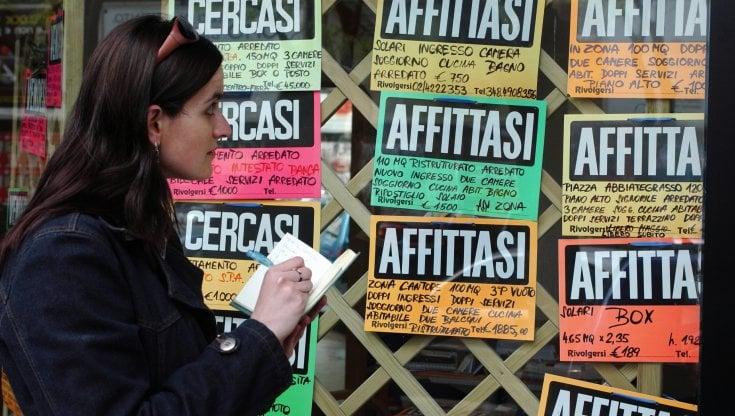 Prato, il taglio dei contributi affitti mette nei guai 800 famiglie