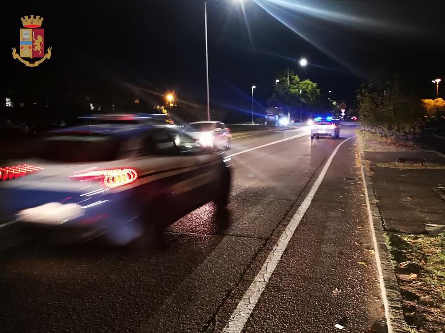 Modena, coltello in mano insegue un altro ragazzo: denunciato