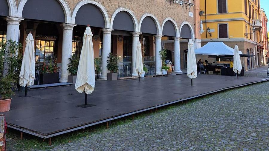 Caffè Concerto, parla il gestore: «Dehors pronto nel weekend»