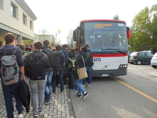 Modena, bus più cari per gli studenti 