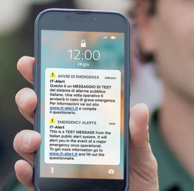Allerta catastrofi in Toscana, arriva il test con uno squillo simultaneo su tutti i cellulari