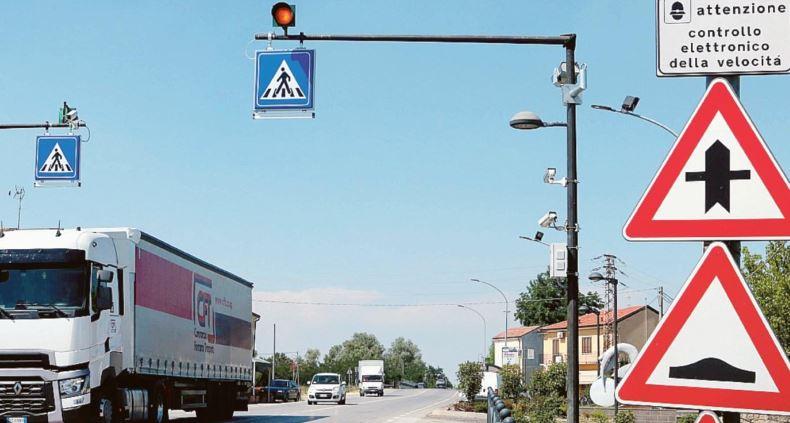 «Gli utenti non sono un bancomat, il velox di Bosaro non è regolare»