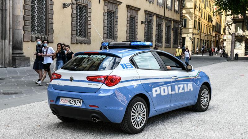 Lucca, trovato morto in casa a 59 anni dopo settimane