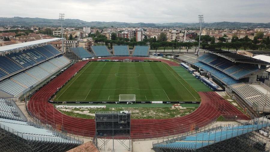 Stadio Castellani, contatti fitti: tutti al lavoro per il restyling