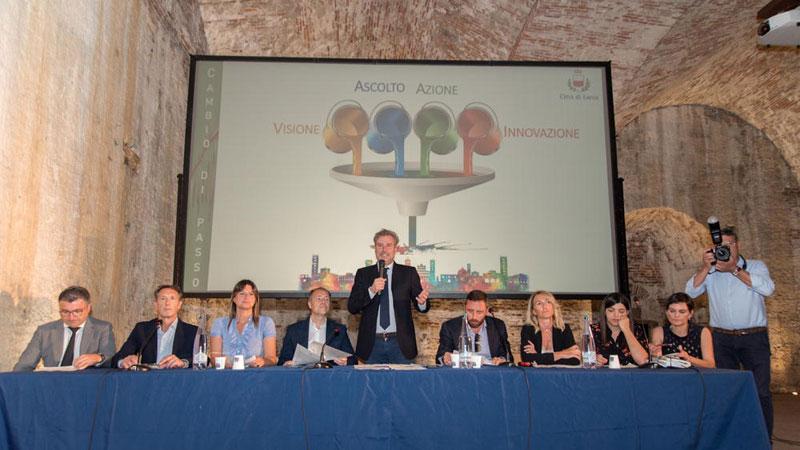Lucca, arriva la squadra dei cantonieri. Un concorso per due vigili. Il bilancio del primo anno della giunta Pardini