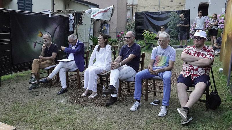 Riomagno, 500 foto per 260 abitanti: così un borgo diventa famosissimo