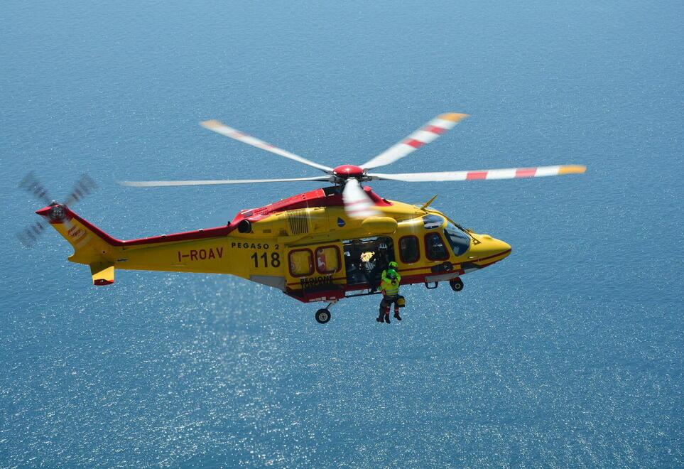 Elba, malore mentre lavora in cucina: morto a 56 anni