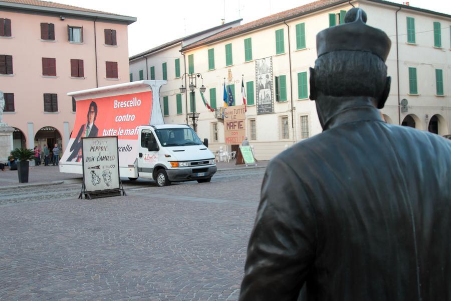 Concorso in associazione mafiosa, indagati due ex sindaci di Brescello