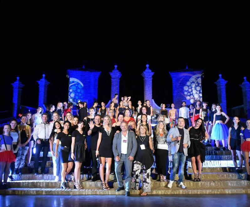 Comacchio, alta moda sui Trepponti: il ricordo va a “Ritz”