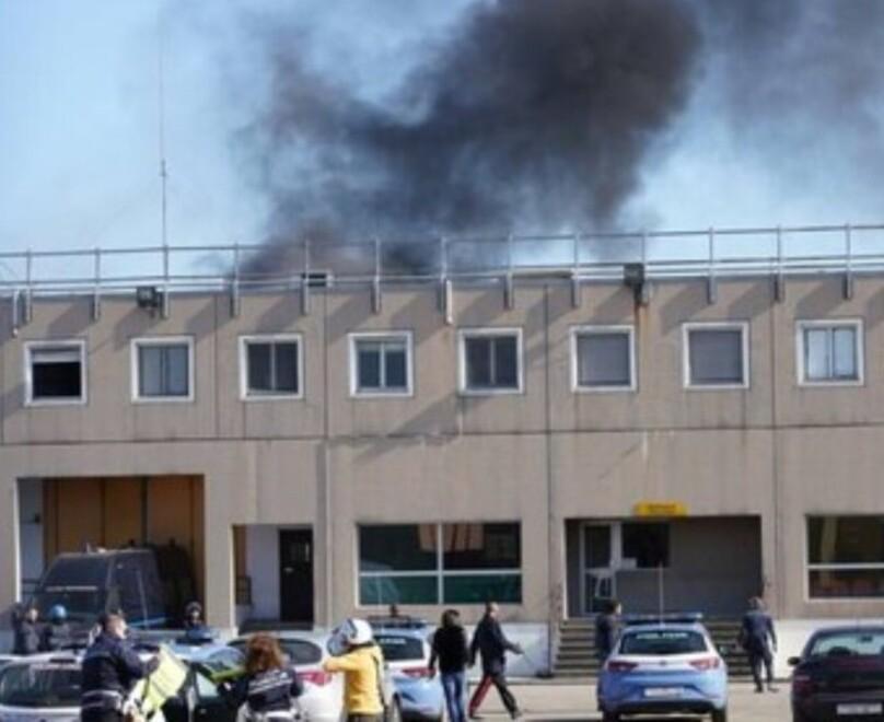Rivolta in carcere a Modena, chiesta l'archiviazione per 120 agenti di polizia penitenziaria