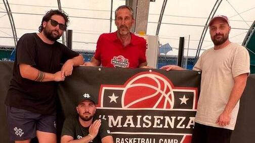 Due settimane di full immersion con i campioni della pallacanestro