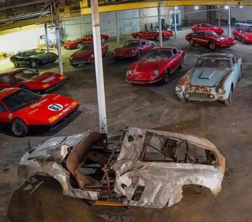 Collezione di costose Ferrari travolte dall’uragano finiscono all’asta 