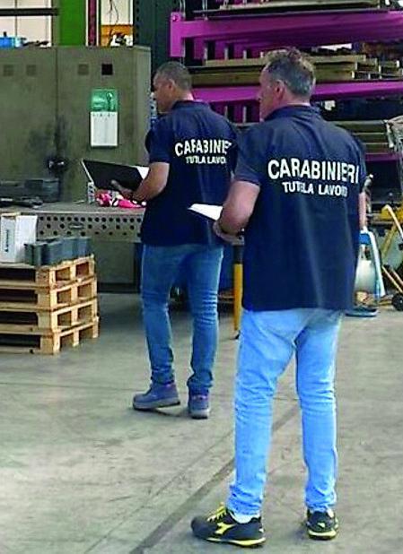 Clandestini e lavoratori in nero: denunciato imprenditore 46enne 