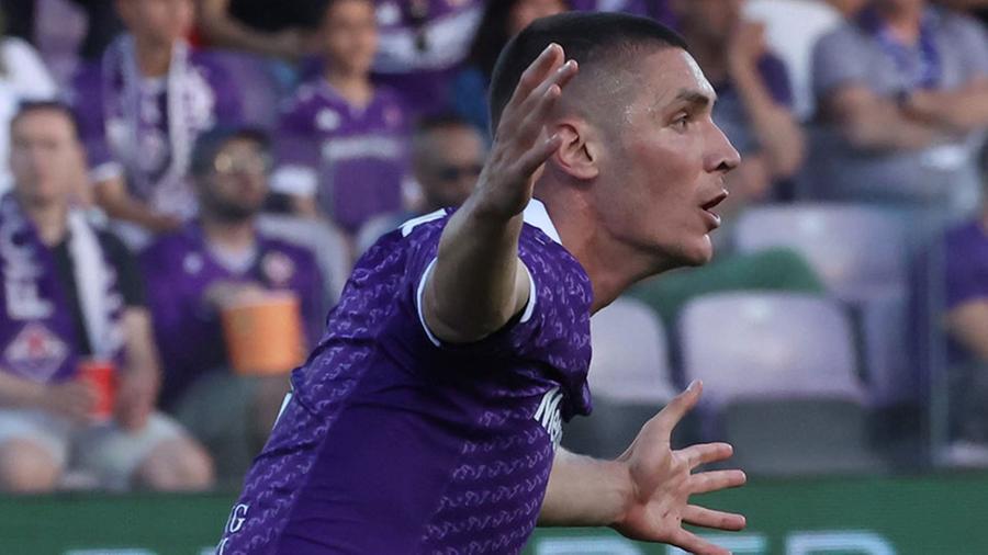 Una muraglia attorno a Milenkovic, la Viola difende il gigante serbo