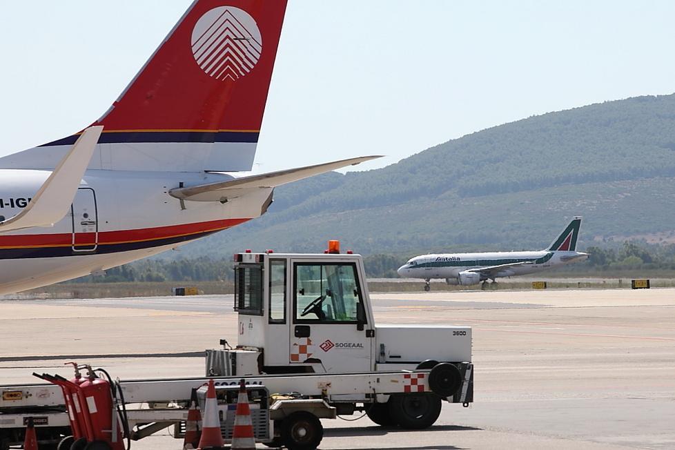L’Ue boccia l’aeroporto di Alghero: privilegi a Meridiana e Germanwings 
