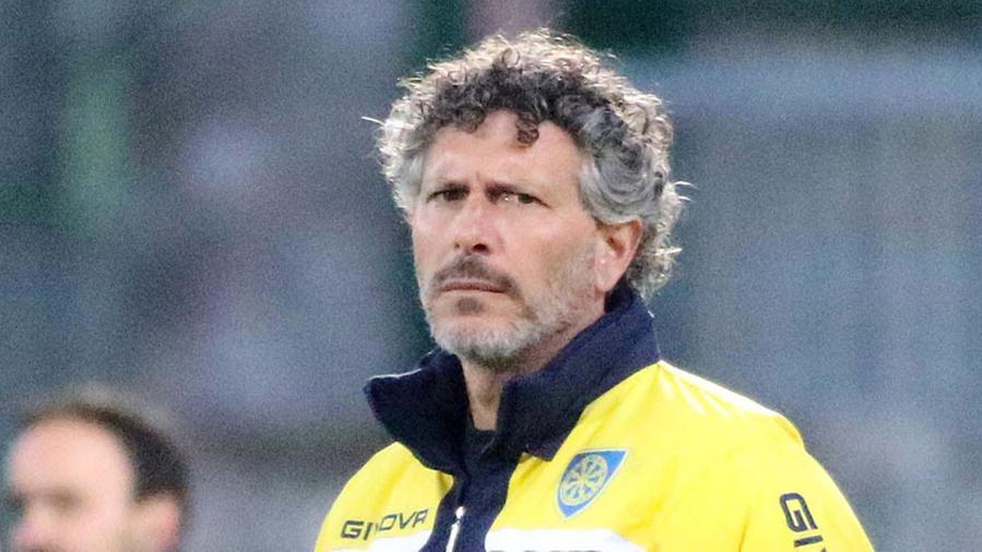 Carrarese, piace Marcone portiere dell’Avellino