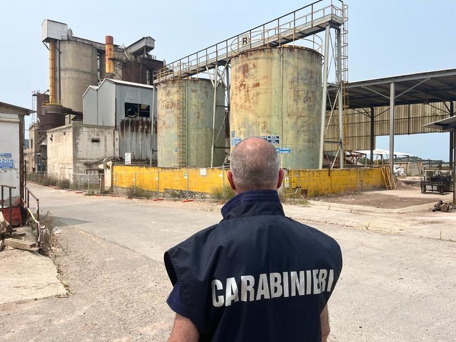 Sequestro di 80 tonnellate di oli pericolosi a Piscinas