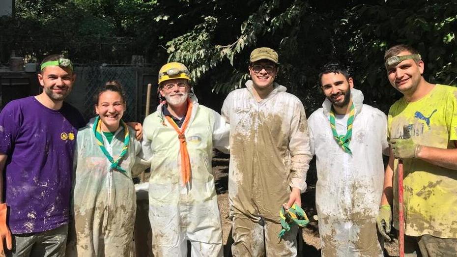 Fazzolettone al collo, i 580 scout modenesi in aiuto della Romagna
