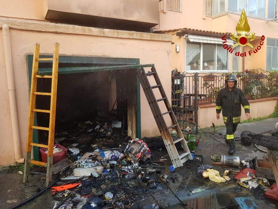 
	I danni al garage di via Catalani

