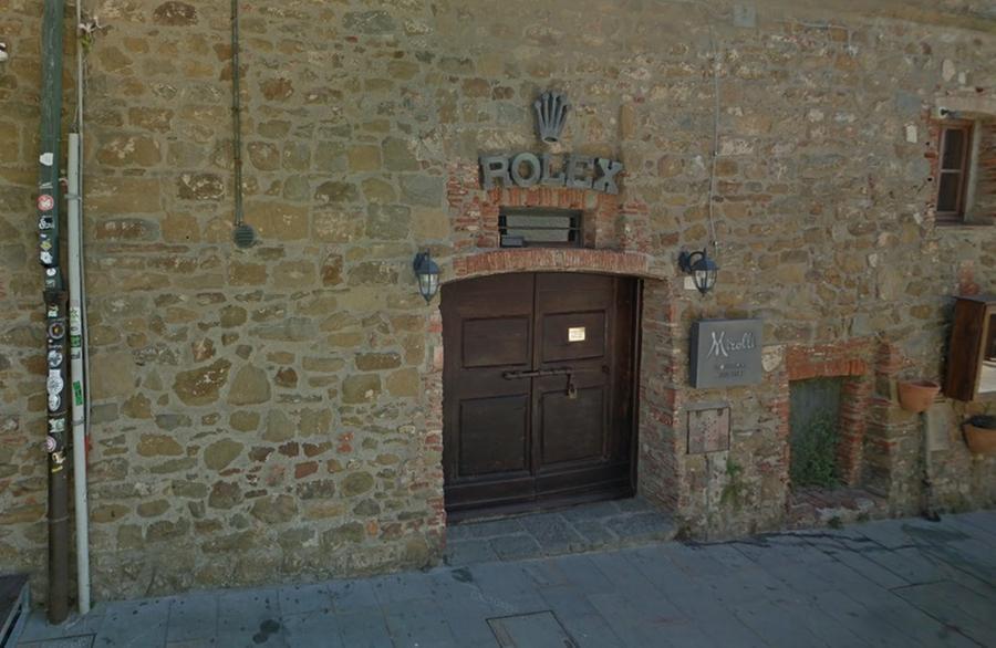 
	L'ingresso della gioielleria (foto d'archivio)

