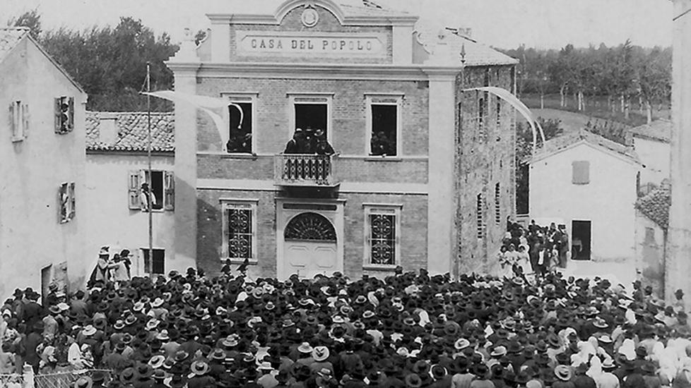 Bondeno, il tesoro di Marco: quando le cartoline raccontano la storia