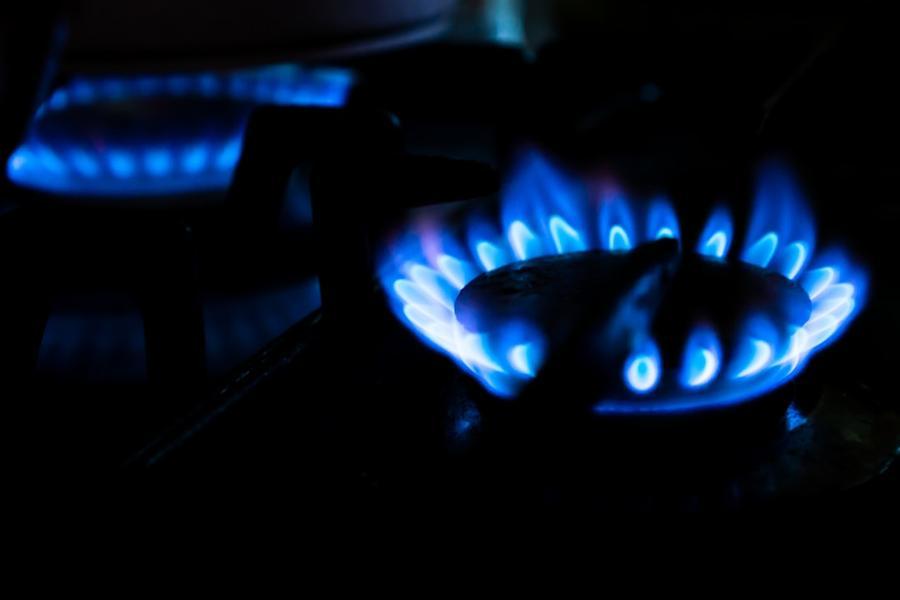 Bonus gas e luce, altri 3 mesi di sconti per chi ha Isee basso e famiglie numerose