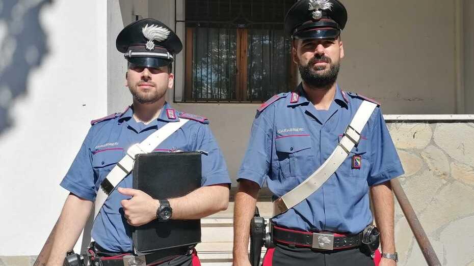 Grida di aiuto nella notte: invalido salvato dai carabinieri